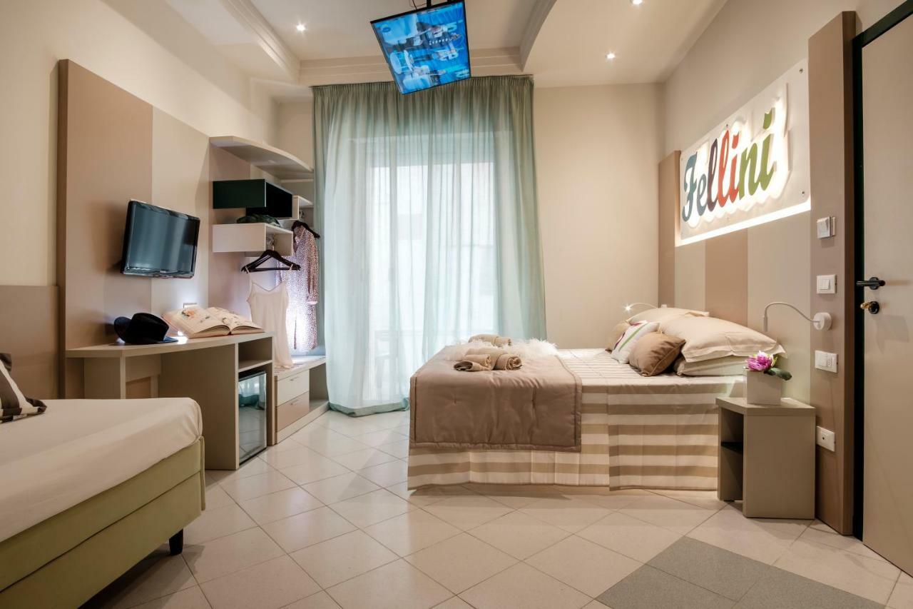 Si Rimini Hotel Экстерьер фото