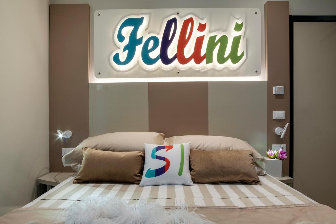 Si Rimini Hotel Экстерьер фото